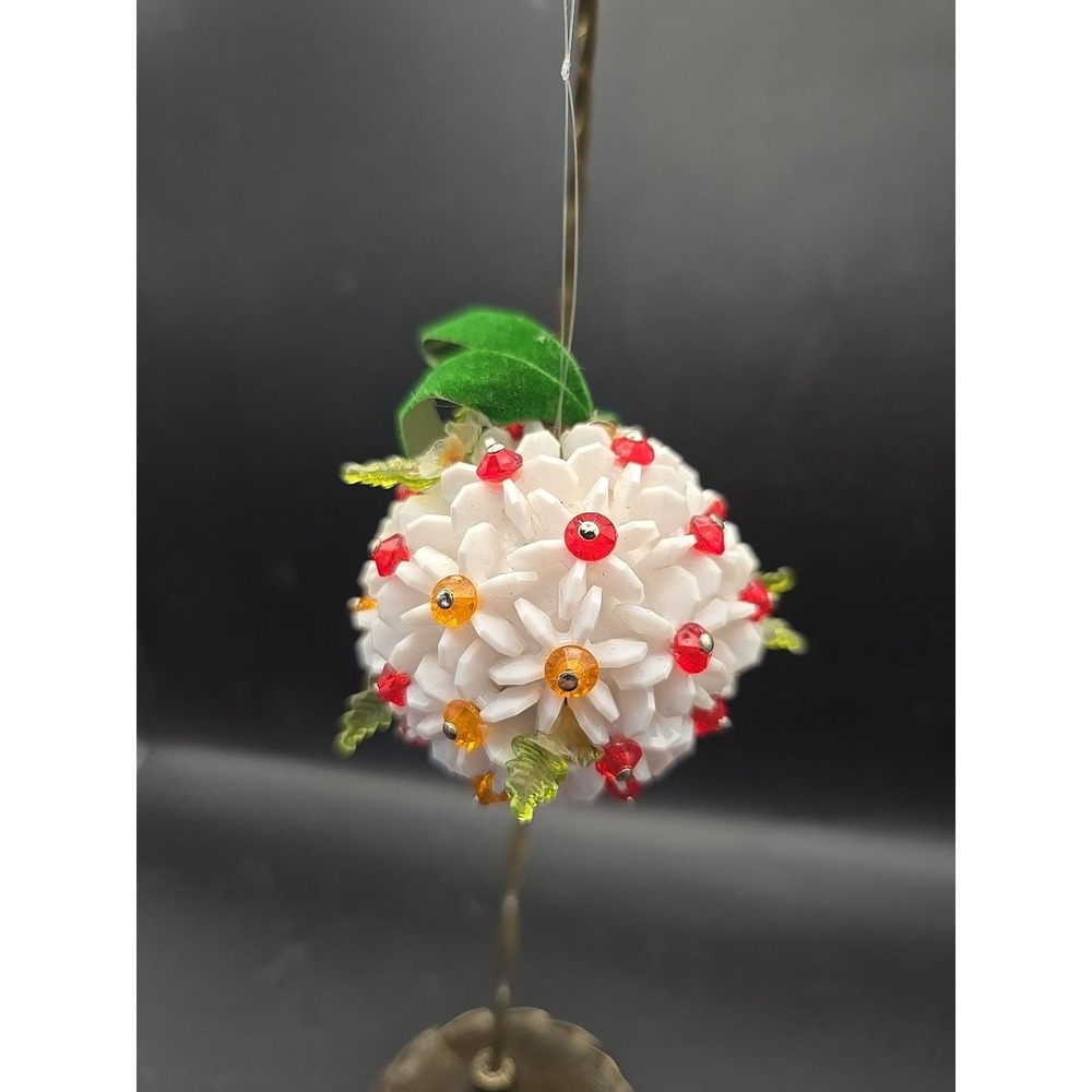 Handmade Push Pin Ornament 2.25" Round White with Butterflies‎ 25M